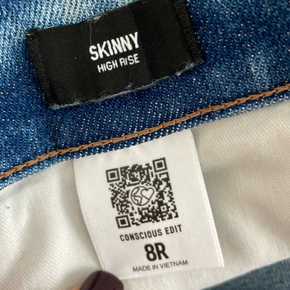 Skinny Jeans - Picture 8 of 8